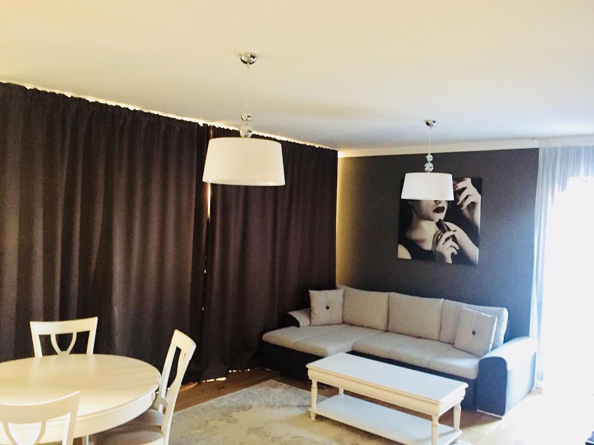Flori De Iulie Apartamente Brassó Kültér fotó