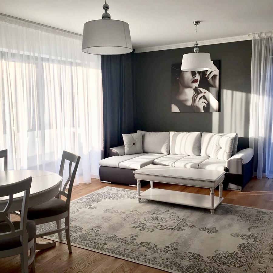 Flori De Iulie Apartamente Brassó Kültér fotó